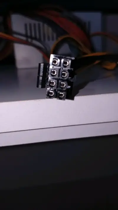 Fuente de poder 230W para PC de escritorio - miniatura 3