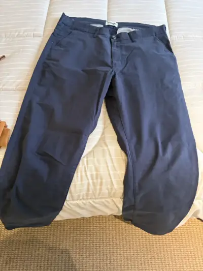 Pantalones Wrangler azul marino para hombre - miniatura 2