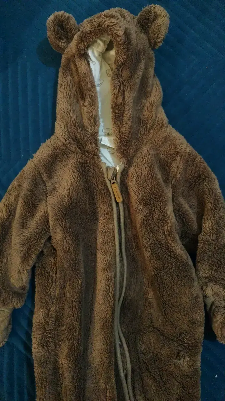 Enterito de peluche para bebé con capucha de oso - 1