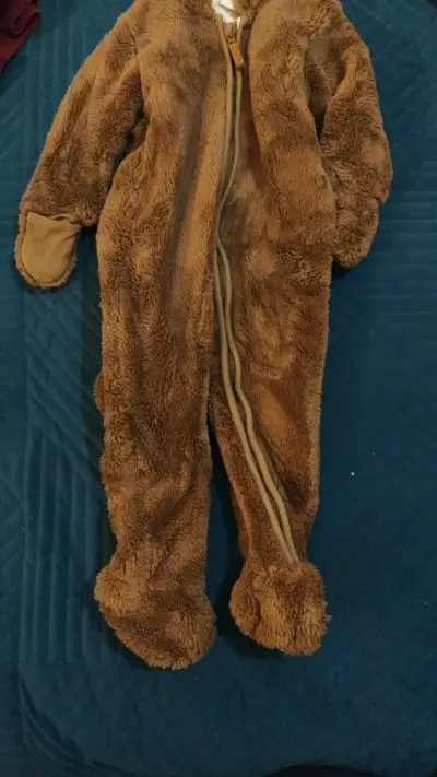Enterito de peluche para bebé con capucha de oso - miniatura 2