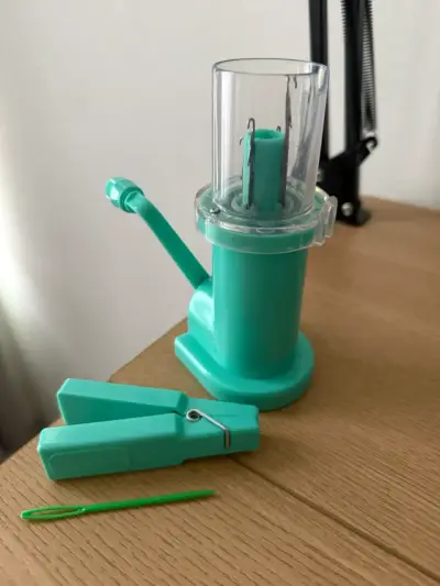 Máquina manual para hacer tricotin - miniatura 1