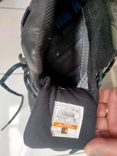 Zapatos de seguridad negros talla 40 - miniatura 1