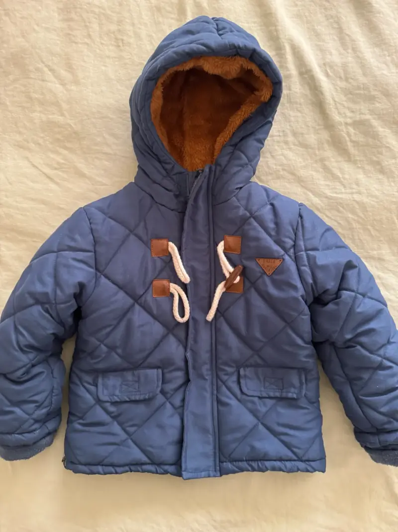 Chaqueta acolchada azul para niños con capucha - 1