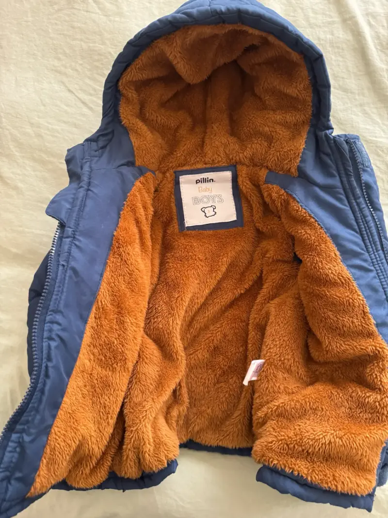Chaqueta acolchada azul para niños con capucha - 2
