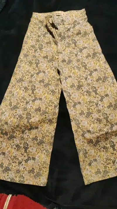 Pantalones de flores para niña talla 6 - miniatura 1