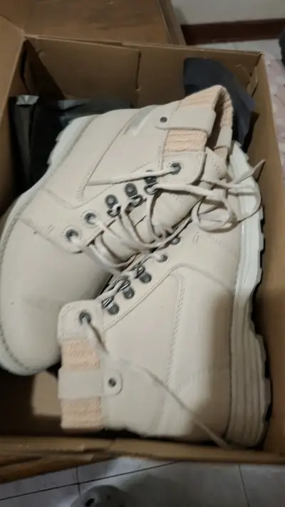 Botas de montaña beige para mujer - miniatura 2