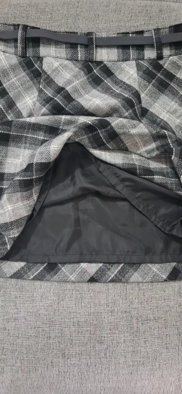 Falda escocesa con cinturón para mujer - 3