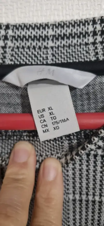 Vestido a cuadros gris para mujer - miniatura 3