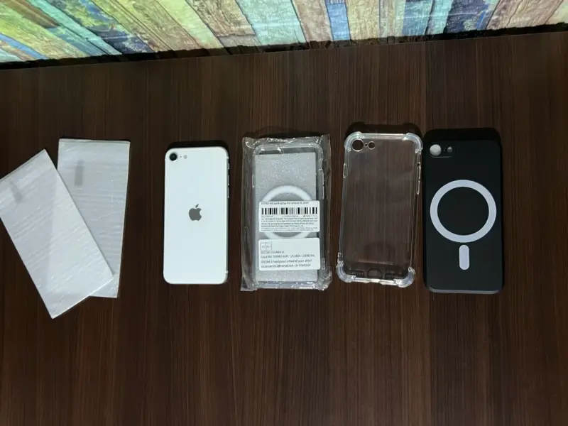 iPhone SE 2020 Blanco 64gb - 5