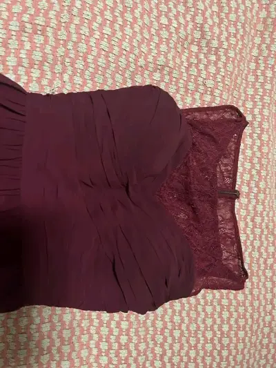 Vestido de fiesta burdeos con encaje - miniatura 2