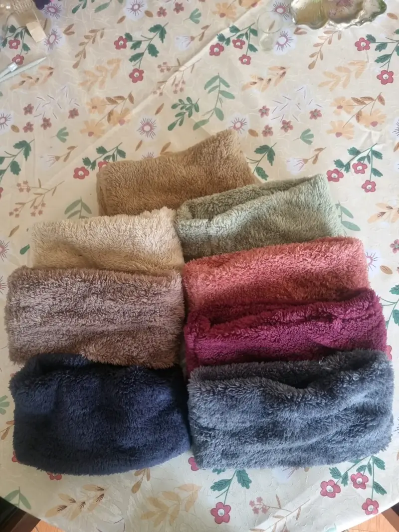 Set de bufandas de lana en varios colores - 1
