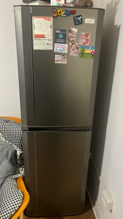 Refrigerador Fensa de dos puertas en buen estado - miniatura 1