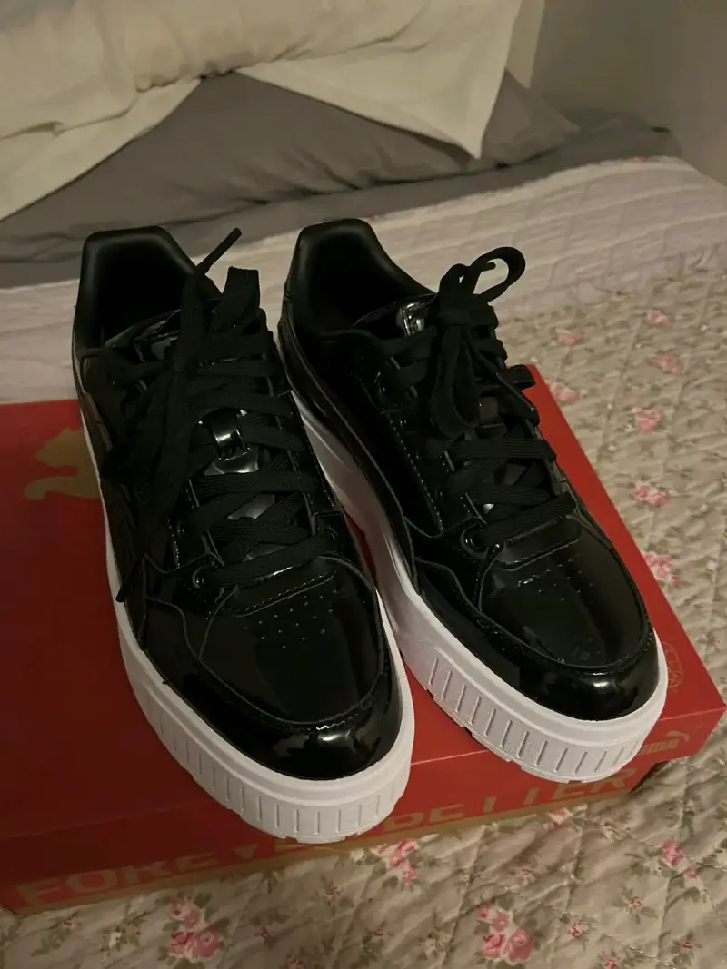 Zapatillas negras de charol con plataforma - 2