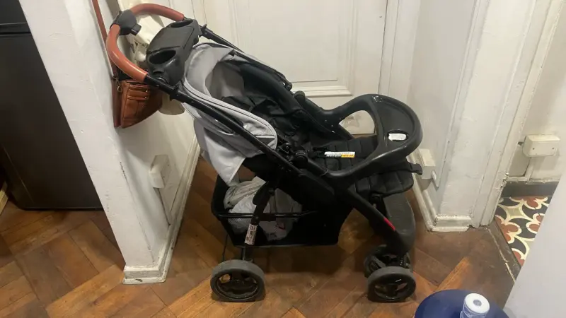 Coche de bebé plegable con manillar ajustable - 2