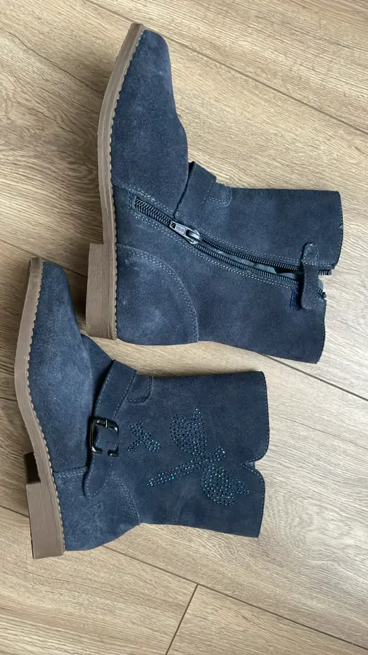 Botines de gamuza azul Talla 32. - 1