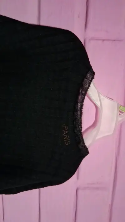 Suéter negro de punto para mujer - miniatura 3