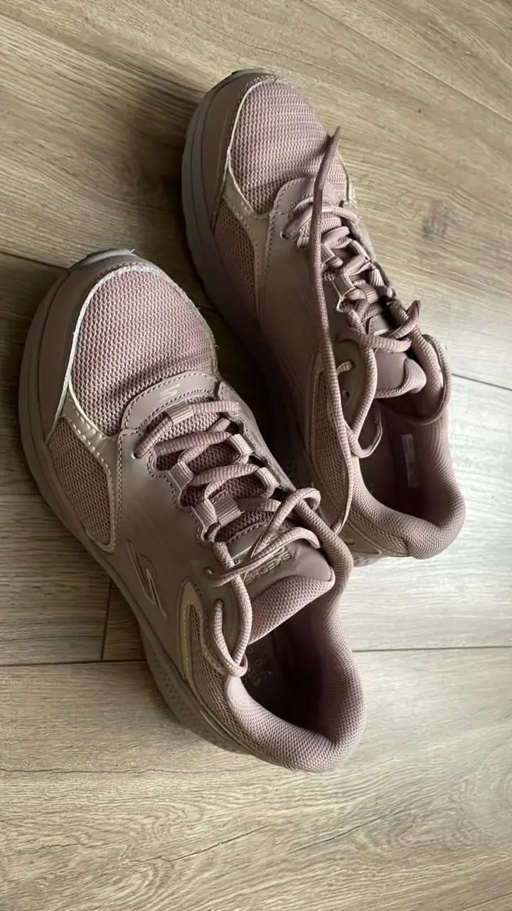 Zapatillas deportivas Skechers rosadas para mujer - 1