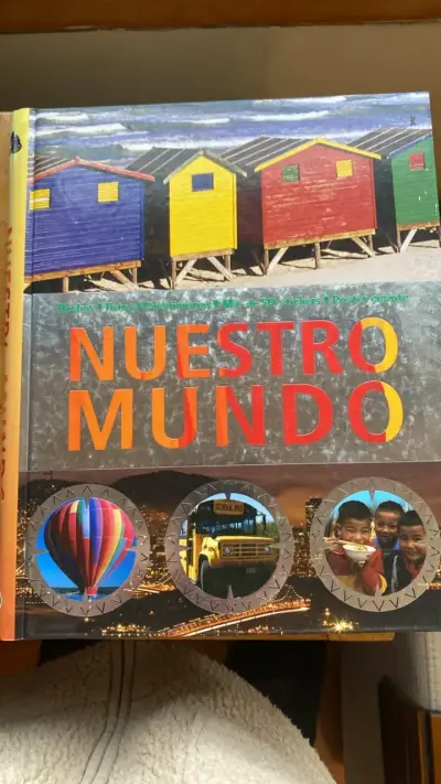 Libro educativo 'Nuestro Mundo' para niños - miniatura 1