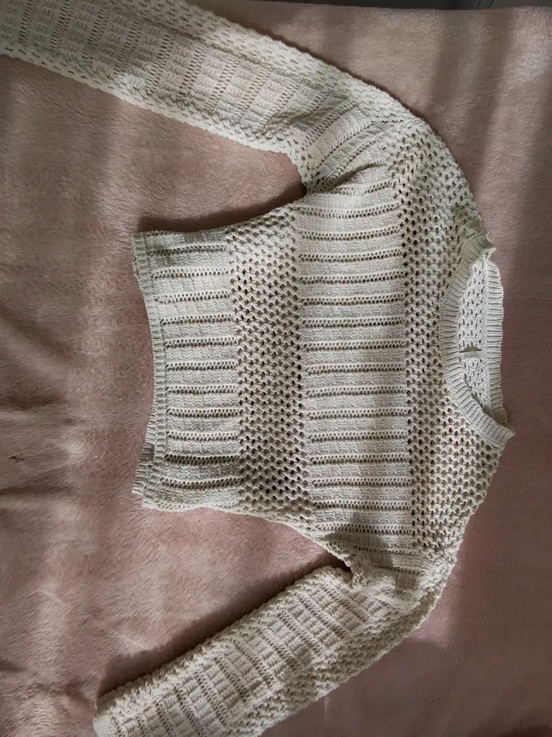 Suéter tejido de punto beige para mujer