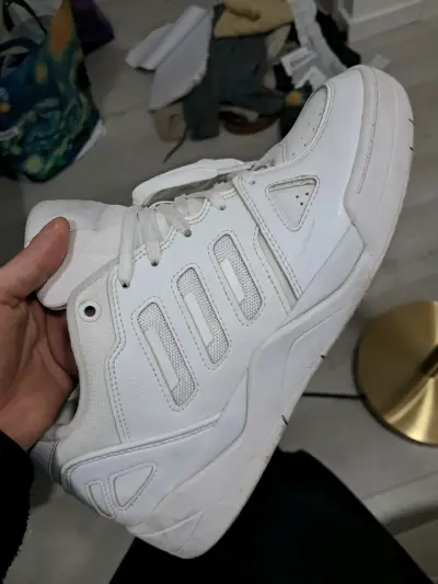 Zapatillas ADIDAS midcity Low blancas - miniatura 2