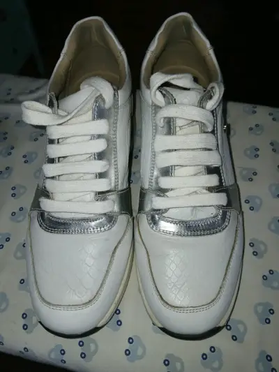 Zapatillas deportivas blancas - miniatura 2