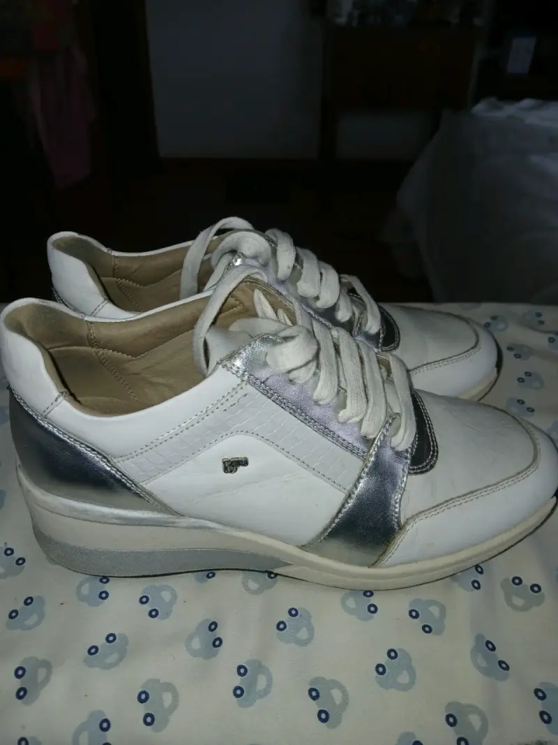 Zapatillas deportivas blancas - 4