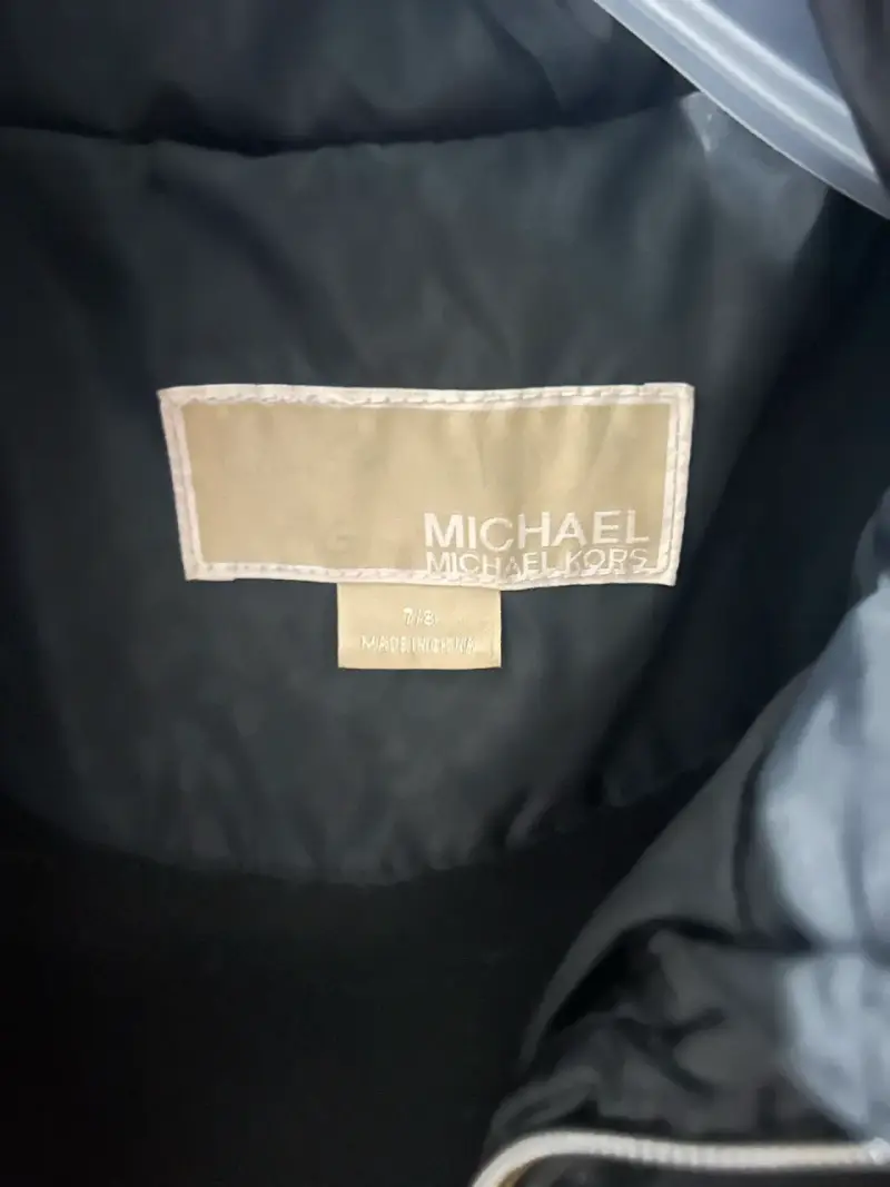 Chaqueta acolchada negra para invierno - 3