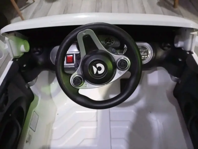Auto eléctrico para niños con asientos dobles - 3