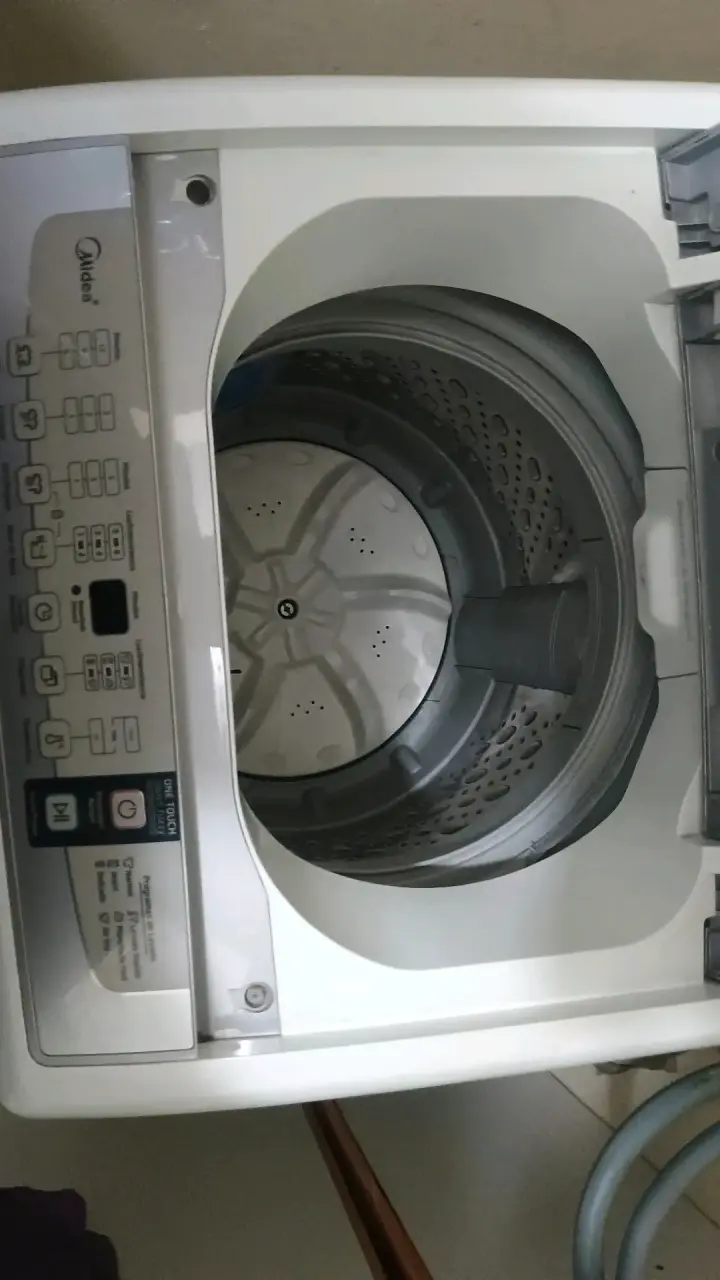 Lavadora Midea de carga superior 7kg - 1