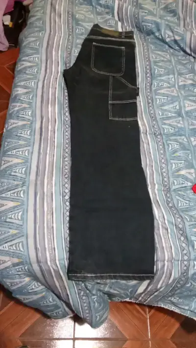 Chaqueta de lana polar marrón con capucha y jean - miniatura 3