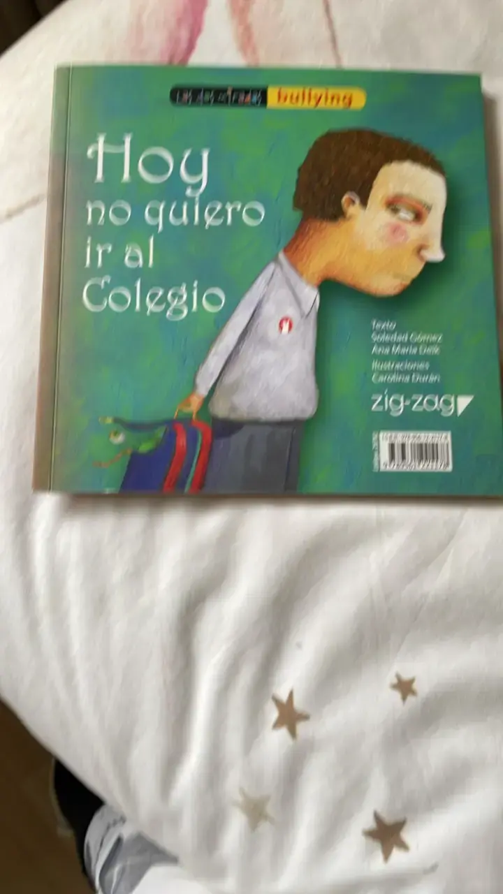 Libro infantil 'Hoy no quiero ir al colegio' sobre bullying - 2
