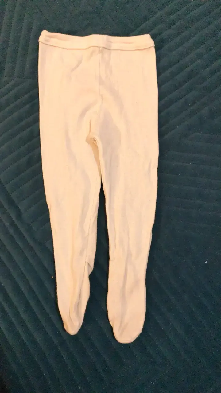 Pantys de bebé color beige en buen estado