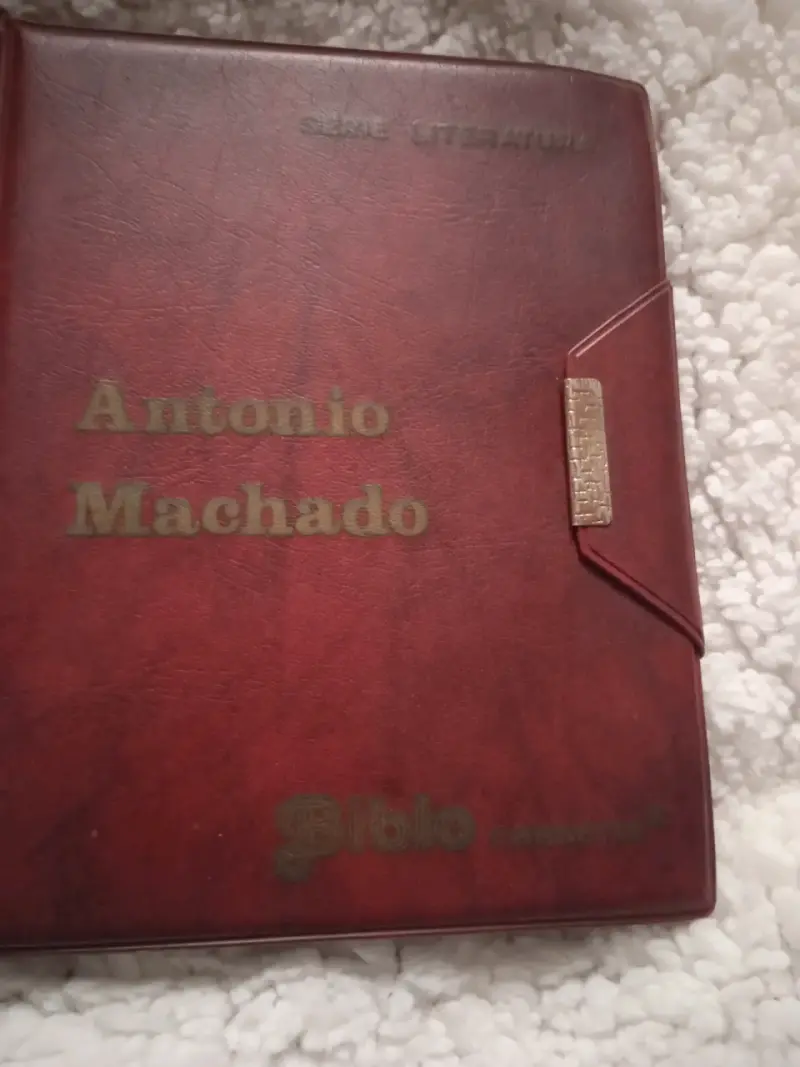Estuche con cassettes de audio Gibo Serie Literatura - 2