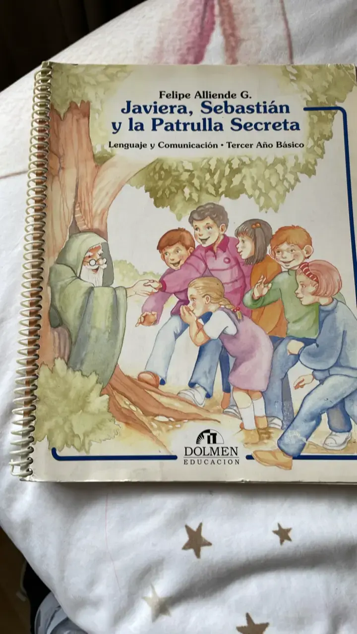 Libro escolar 'Javiera, Sebastián y la Patrulla Secreta'