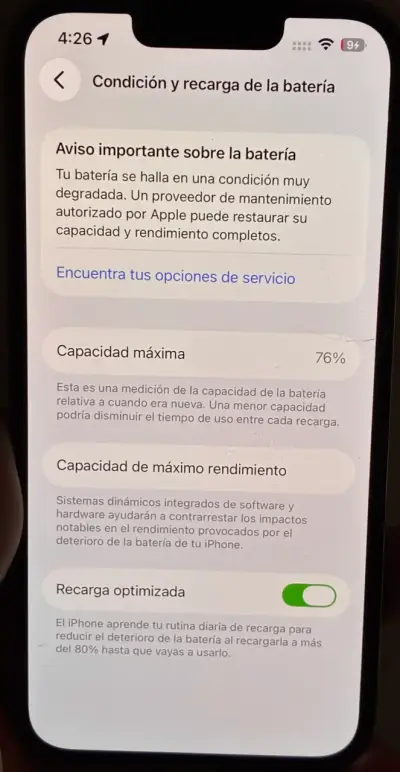 iPhone con batería degradada y pantalla intacta - miniatura 1