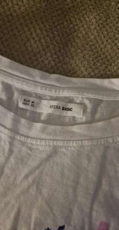 Polera Sfera Basic con diseño artístico talla M - miniatura 2
