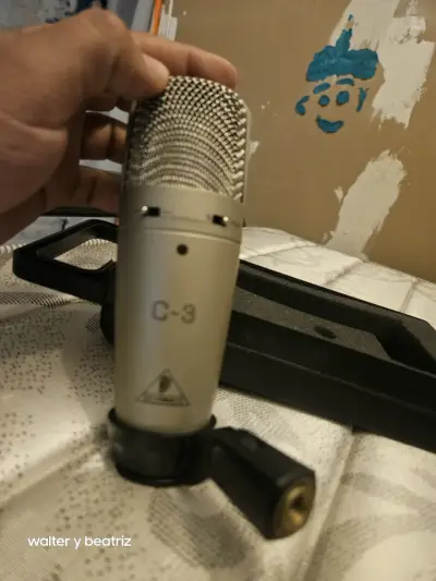 Micrófono condensador Behringer C-3 profesional - miniatura 2