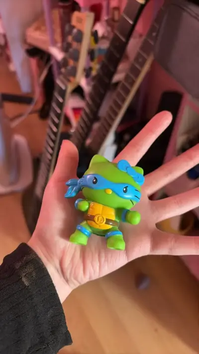 Figura de acción Hello Kitty Ninja Tortuga - miniatura 2