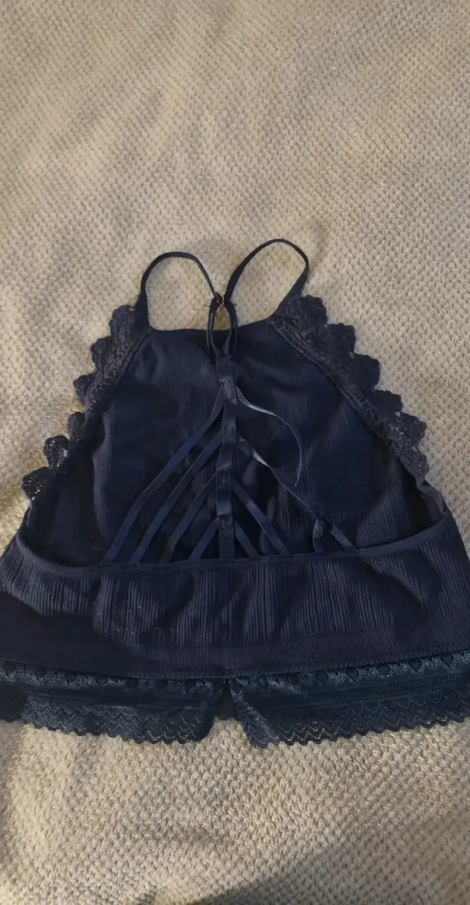 Top de mujer con espalda abierta en azul - 2