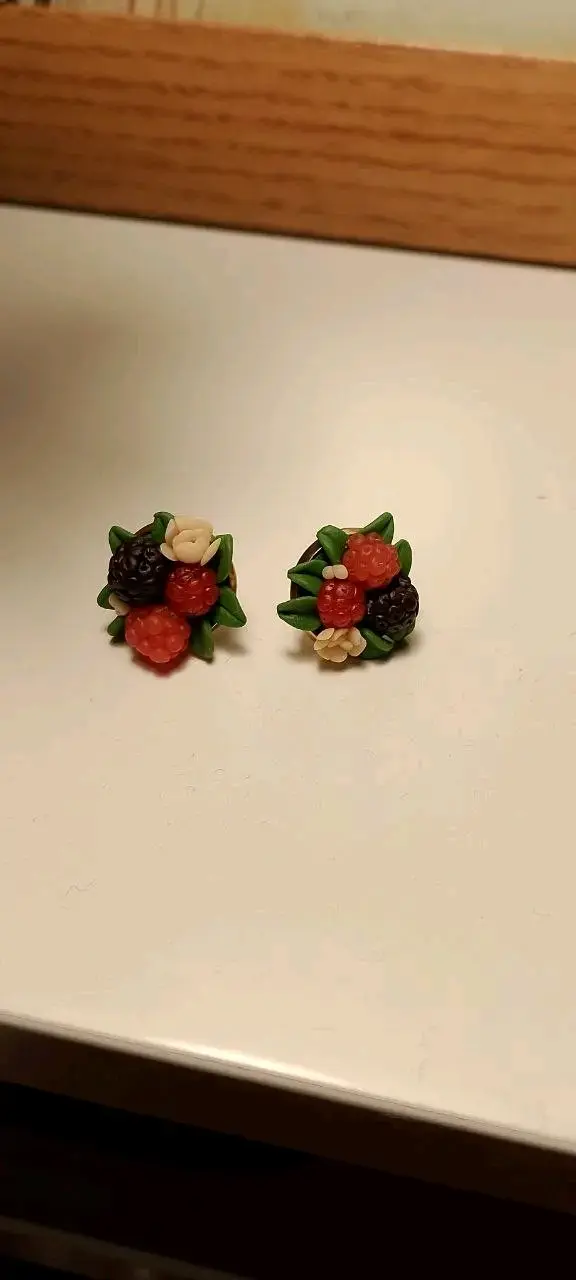Aros artesanales con diseño de frutas - 2