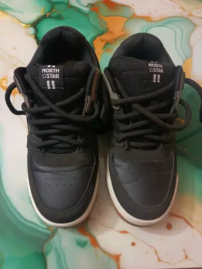 Zapatillas deportivas negras North Star - miniatura 1