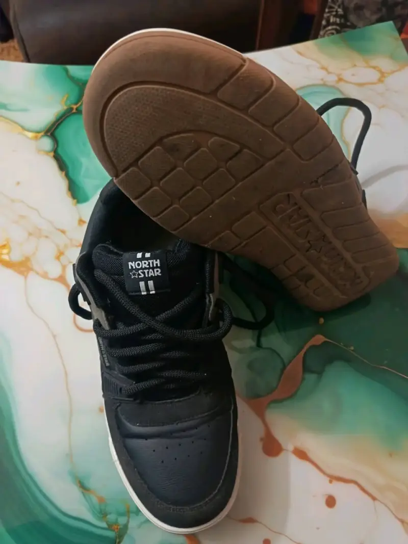Zapatillas deportivas negras North Star - 2