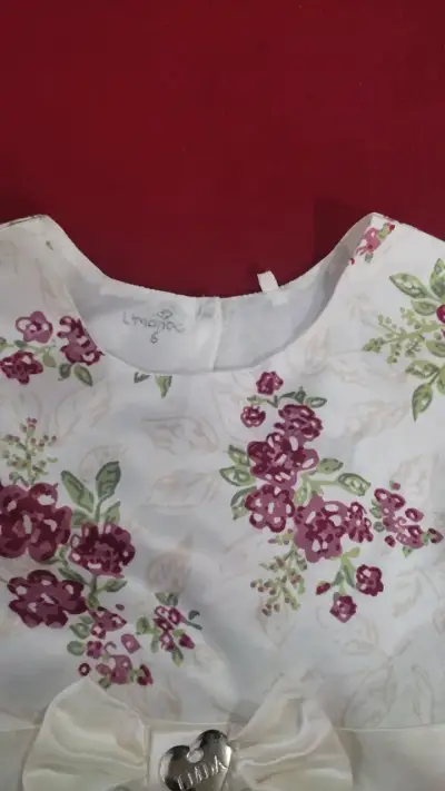 Vestido floral para niña con lazo decorativo - miniatura 2