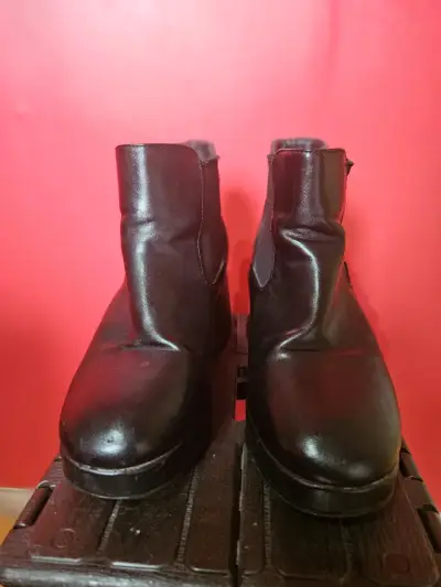 Botines de cuero negro con tacón alto - miniatura 2