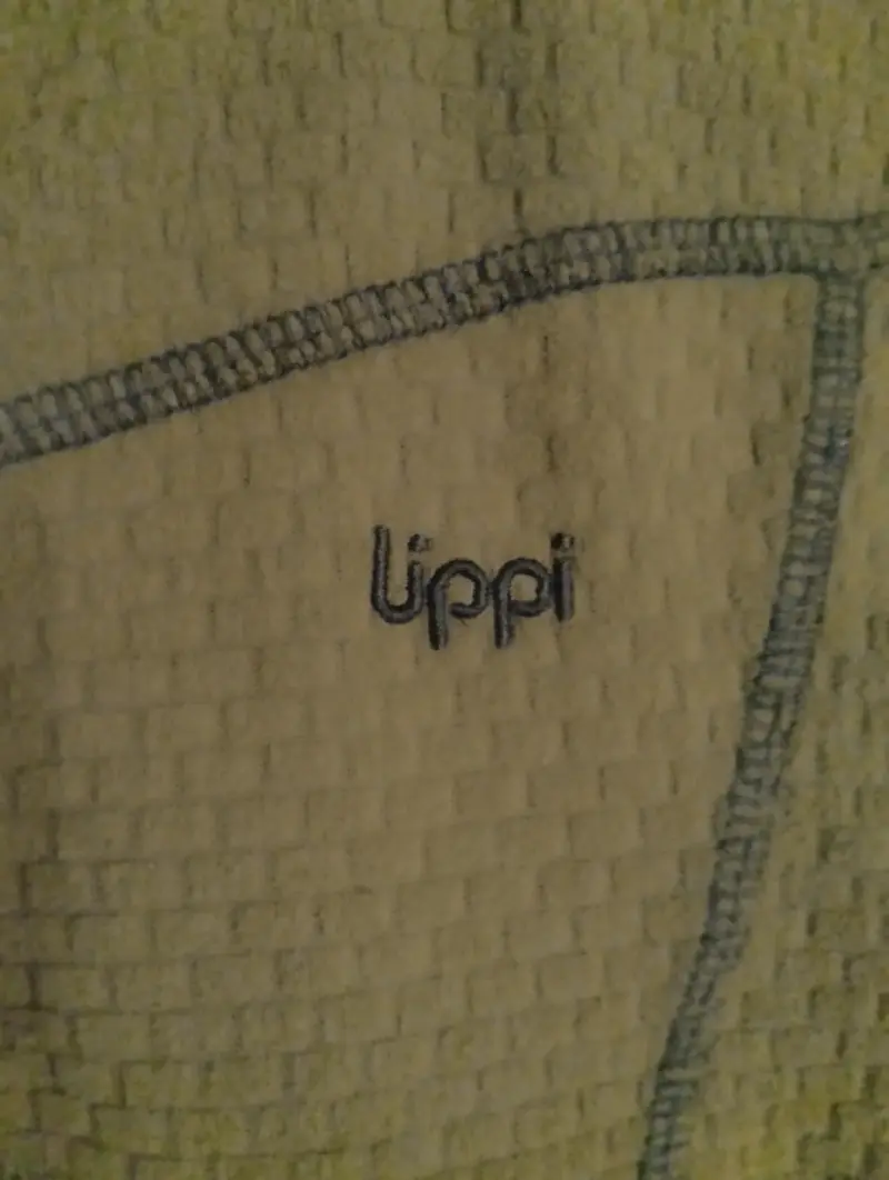 Polera Lippi m/larga y gorro color mostaza - 3