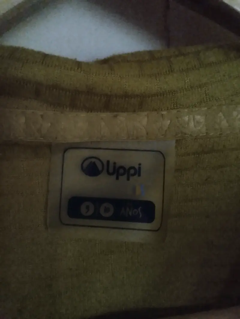 Polera Lippi m/larga y gorro color mostaza - 4