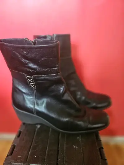 Botines de cuero negro con plataforma - miniatura 1
