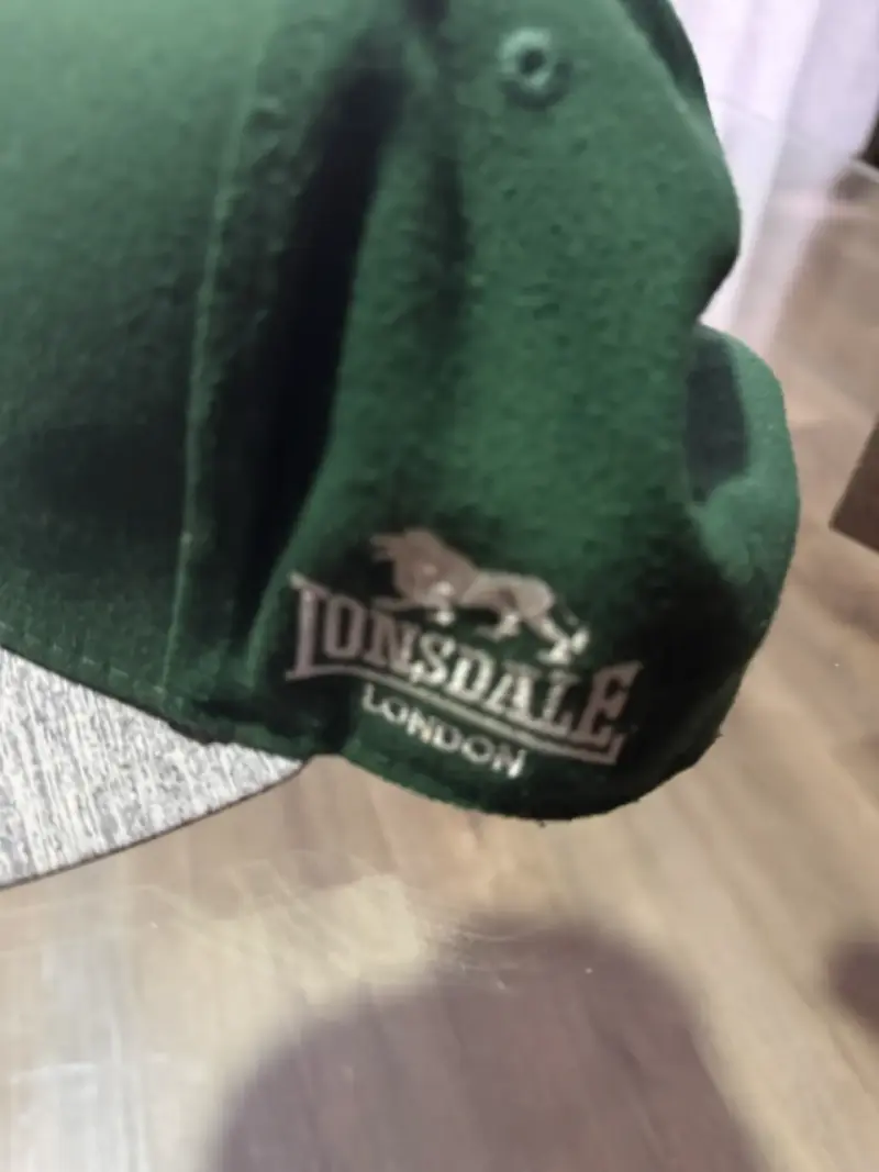 Gorra verde con visera gris Lonsdale - 2