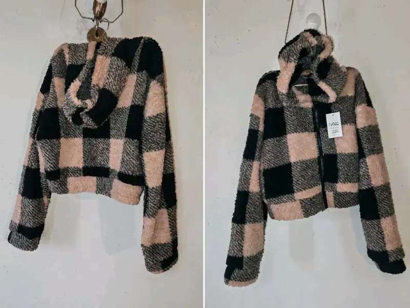 Chaqueta de felpa a cuadros con capucha