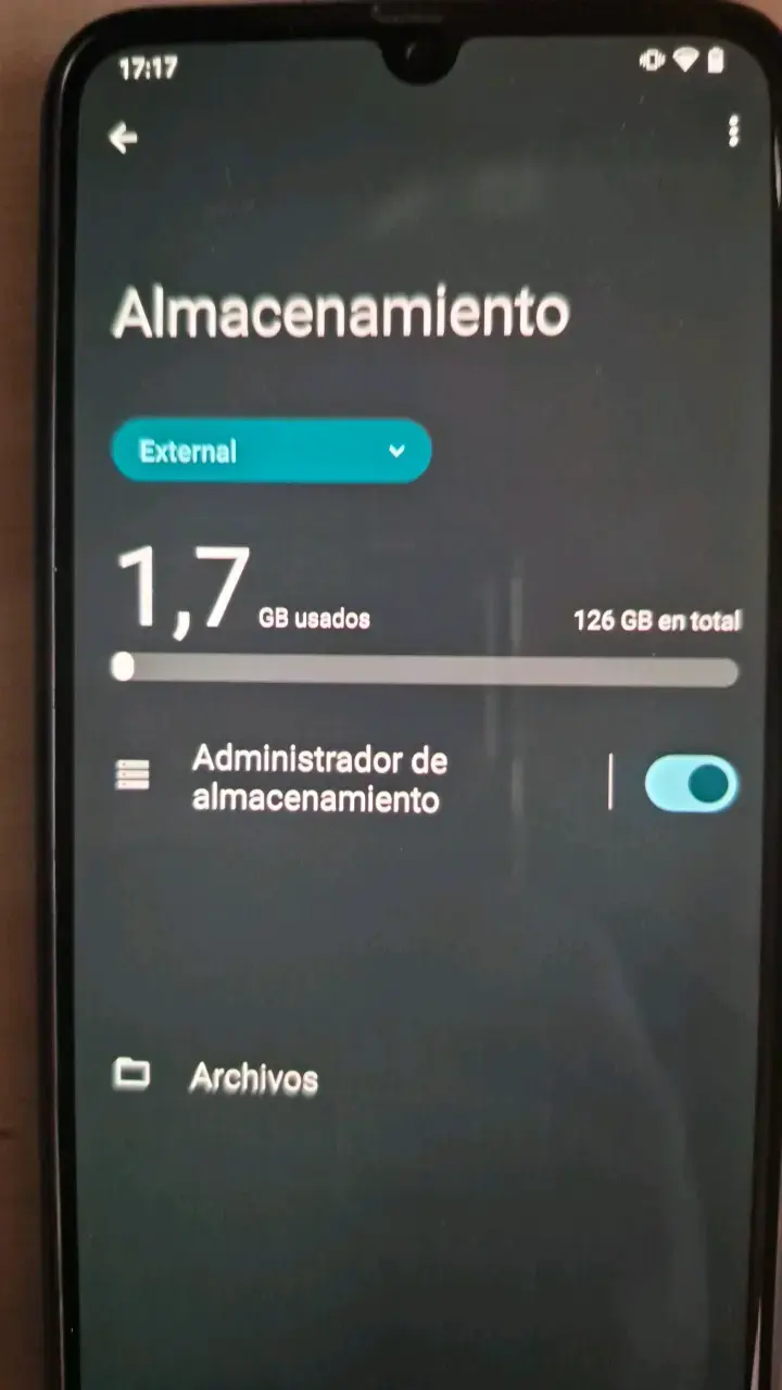 Smartphone Android con pantalla grande - 5